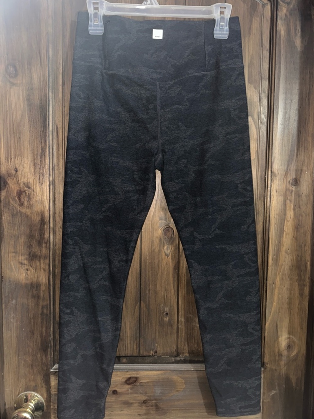 Vuori Black Camouflage Clean Elevation Leggings size large